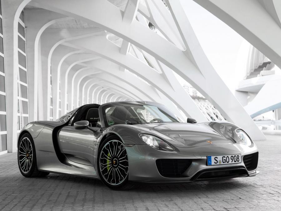  Porsche 918 Spyder 2014 года  (US) (фото 18 из 28)